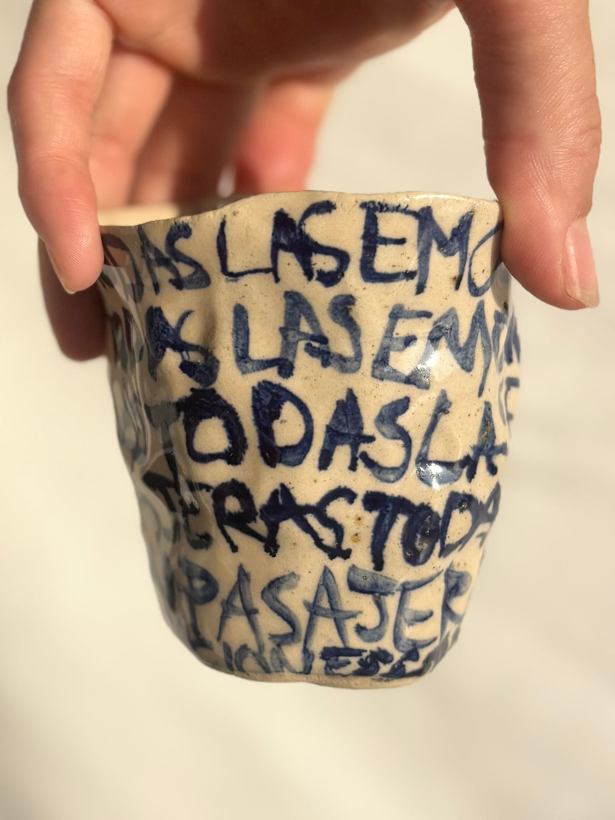vaso 'todas las emociones son pasajeras'